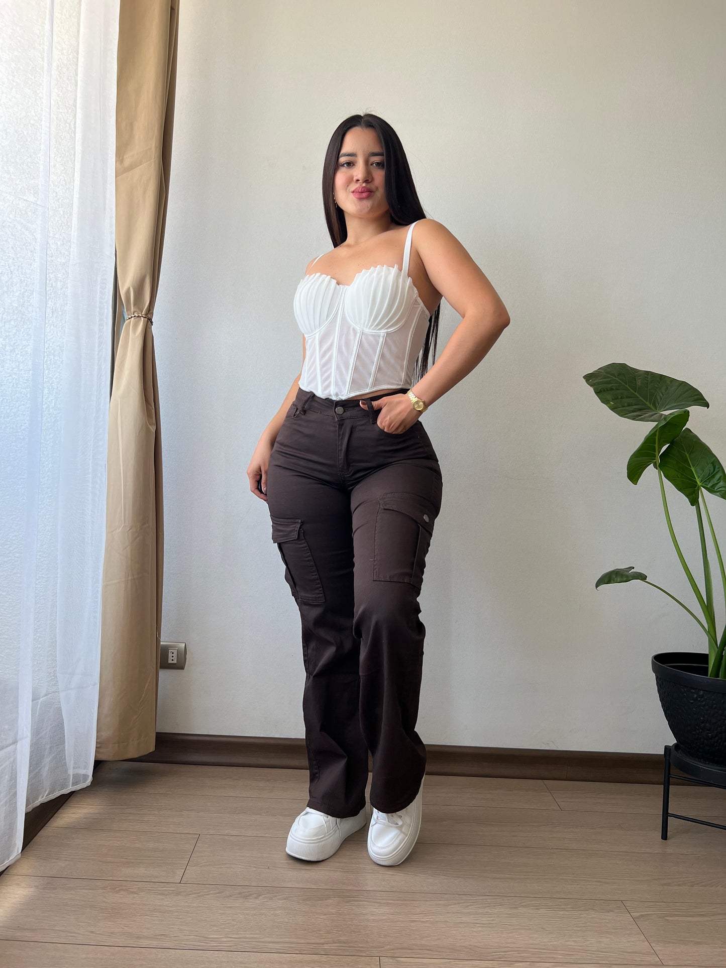 CARGO MARRÓN